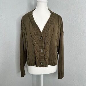 Callahan Knitwear Olive Green Cable Knit Button Front Cropped Cardigan Sweater S